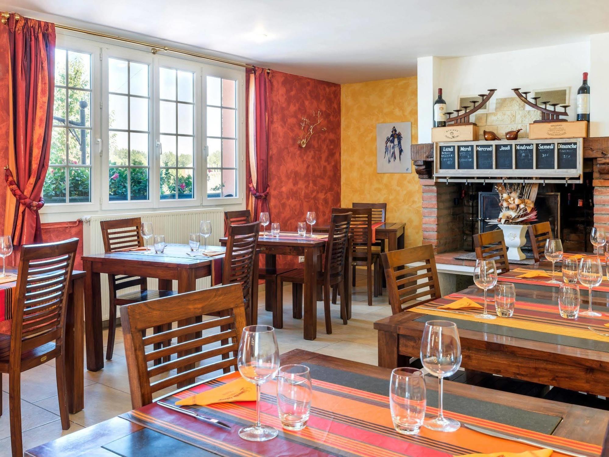 Logis Hotel L'Adourable Auberge Soublecause 외부 사진